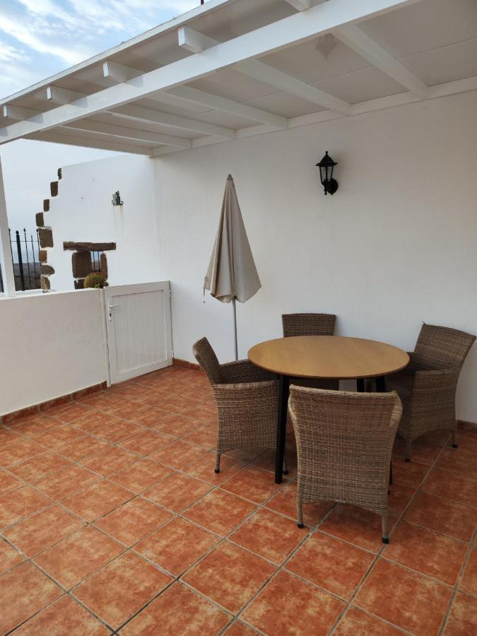 Villa Casa Dante Tías Esterno foto